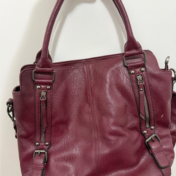 Chic Maroon Leather Shoulder Bag - Picture 1 of 6